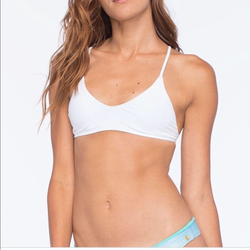 Raisins macrame back bikini top